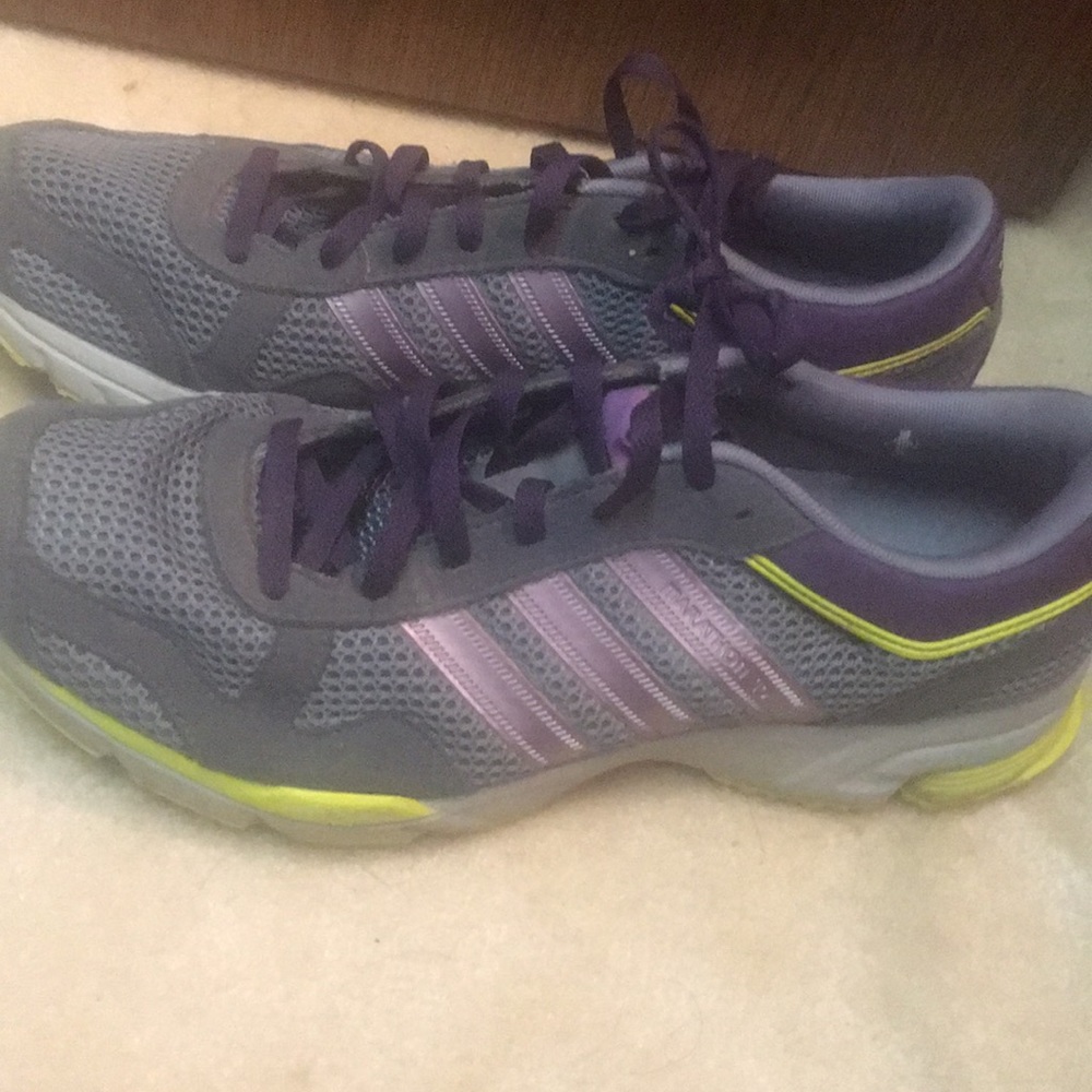 Adidas tennis shoes
